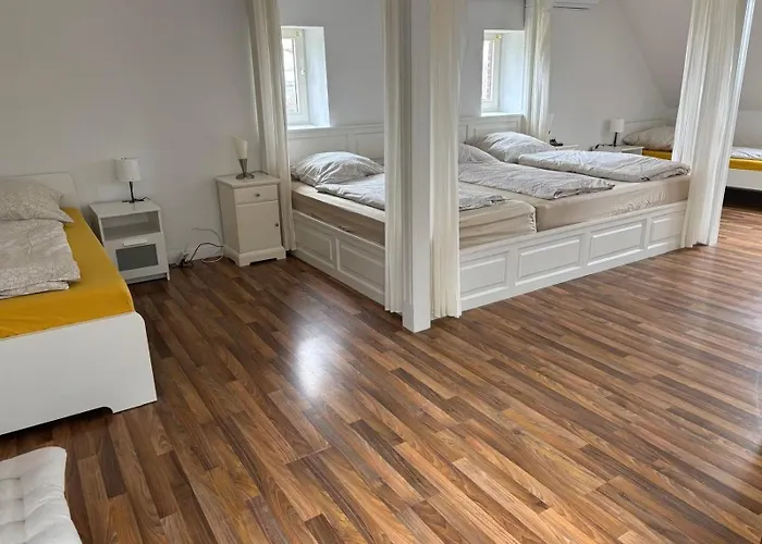 Deluxe Fuer 27 Personen アパート Heeslingen